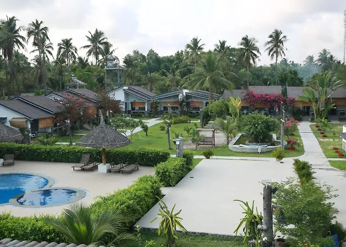 Catsen & Pool Phan Thiet