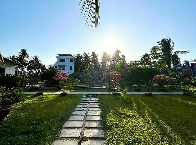Catsen & Pool * Phan Thiet