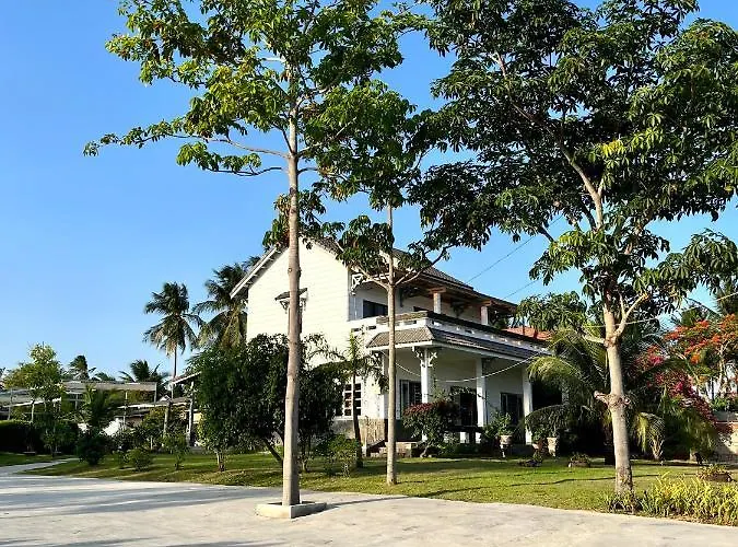 Catsen & Pool Phan Thiet